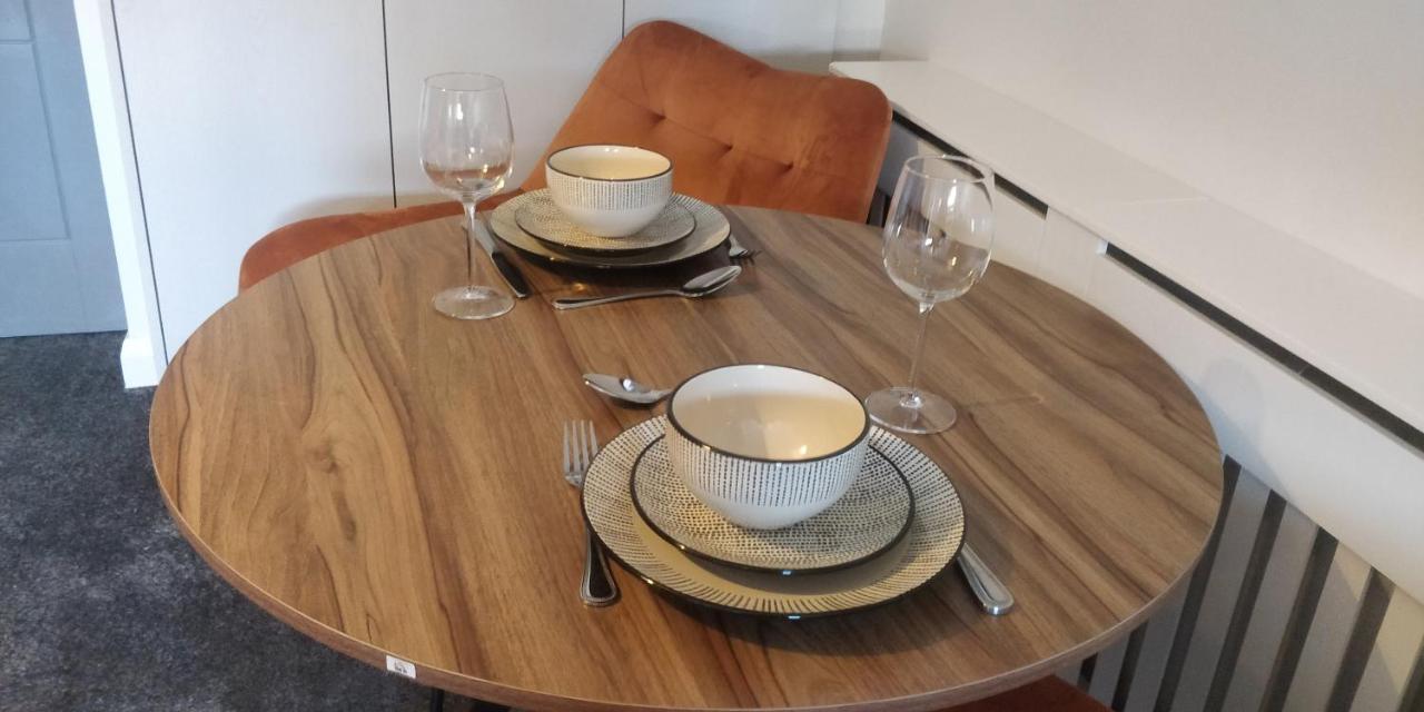 Free Derry Apartments Екстериор снимка