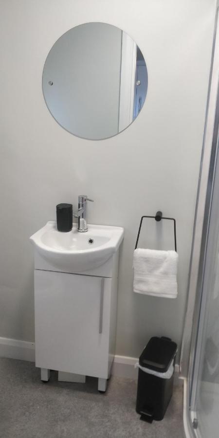Free Derry Apartments Екстериор снимка